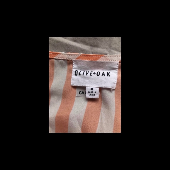 🦋2/40🦋 Olive+Oak Tanktop - Picture 2 of 2